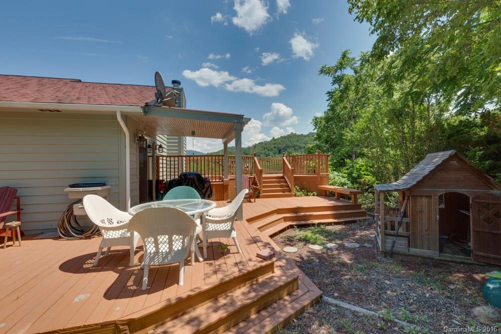 552 Old Fort Road Fairview, NC 28730 - Photo 6 of 24 Gallery Image 6