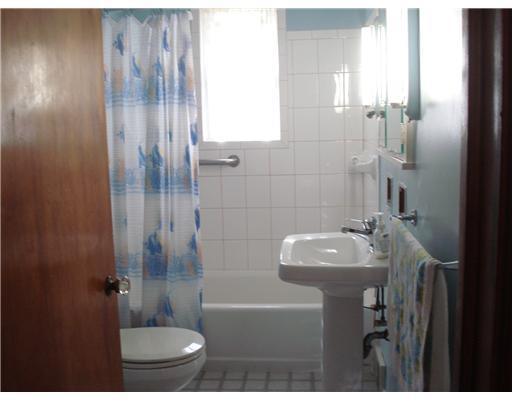 2265 Rochester Road Franklin Park, PA 15237 - Photo 15 of 17 Full Bath. Updated Bath