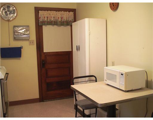 2265 Rochester Road Franklin Park, PA 15237 - Photo 6 of 17 Kitchen. All appliances included