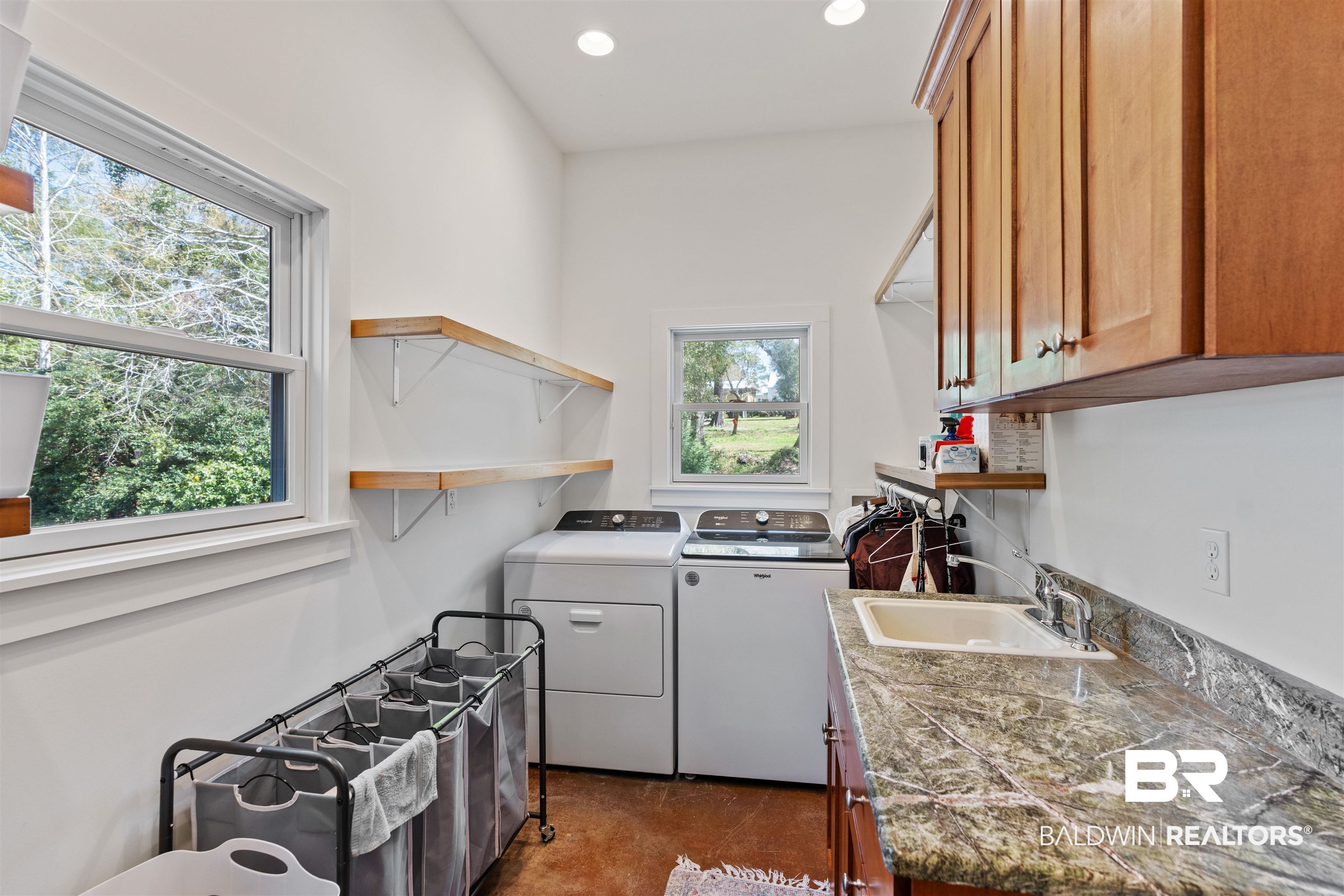 6267 Nelson Drive Fairhope, AL 36532 - Photo 42 of 51 Laundry