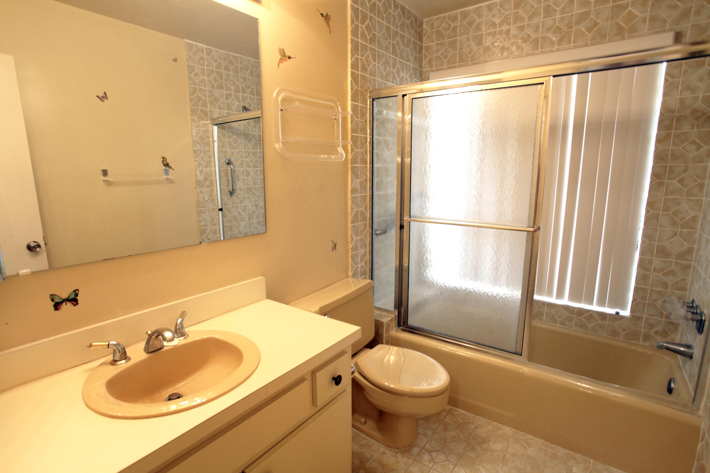 4350 Northwest 26th Avenue Boca Raton, FL 33434 - Photo 26 of 32 Guest bathroom
