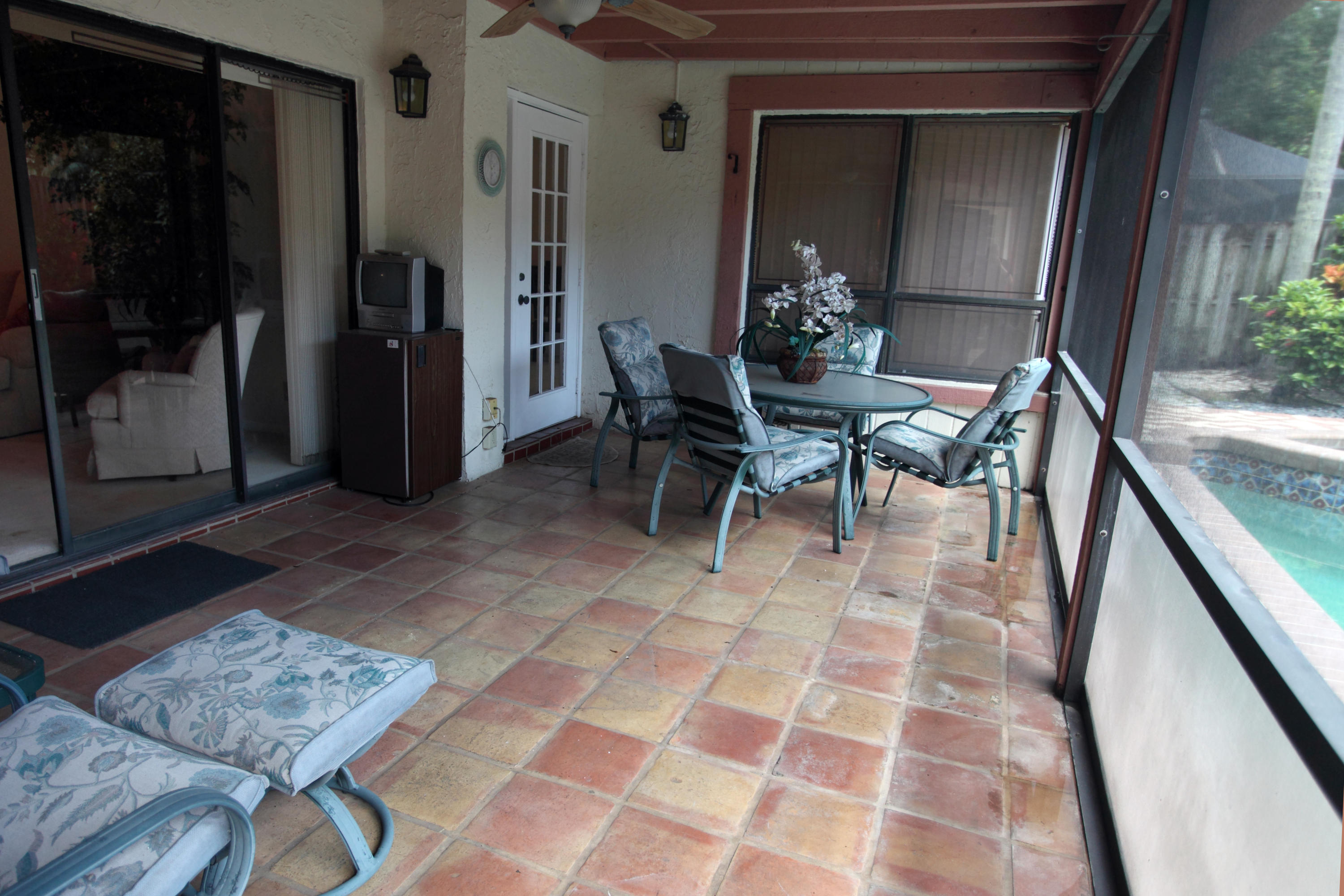 4350 Northwest 26th Avenue Boca Raton, FL 33434 - Photo 28 of 32 Patio