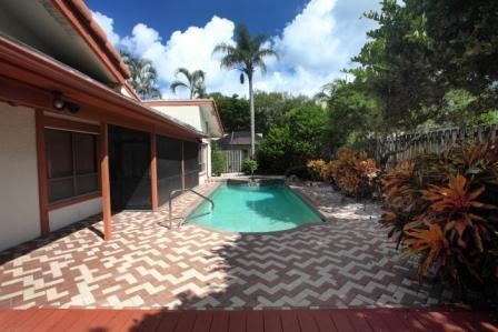 4350 Northwest 26th Avenue Boca Raton, FL 33434 - Photo 30 of 32 pool1