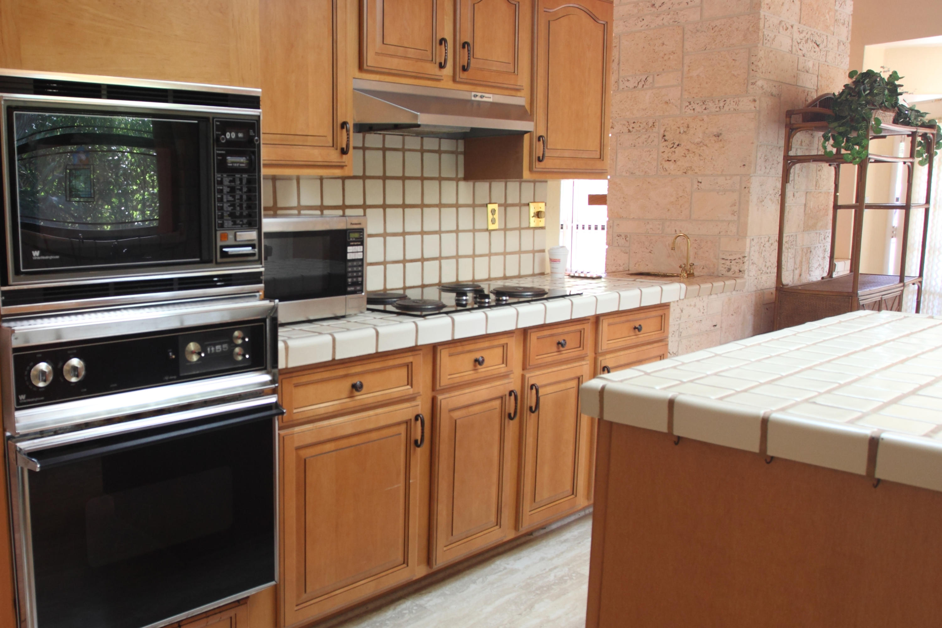 4350 Northwest 26th Avenue Boca Raton, FL 33434 - Photo 10 of 32 Kitchen 3