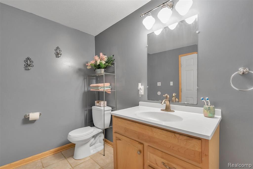 5276 North Henderson Road Davison, MI 48423 - Photo 17 of 37