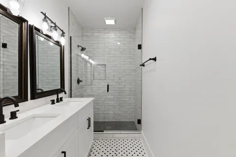 $1,389,800 | 1621 9th Avenue North, Nashville, TN 37208