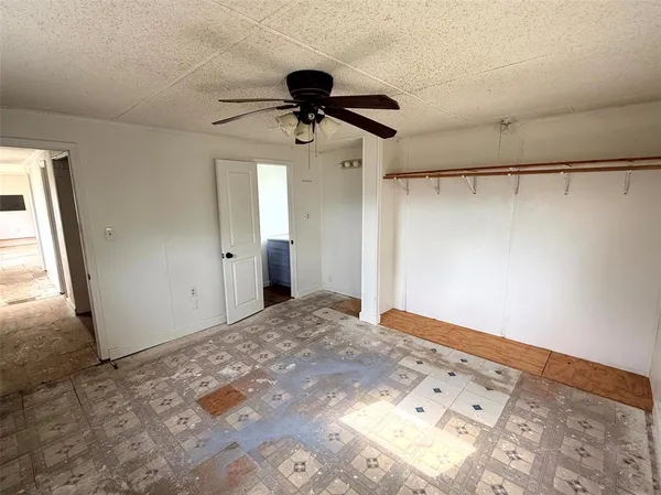 $160,000 | 4361 Miller Road, Midlothian, TX 76065