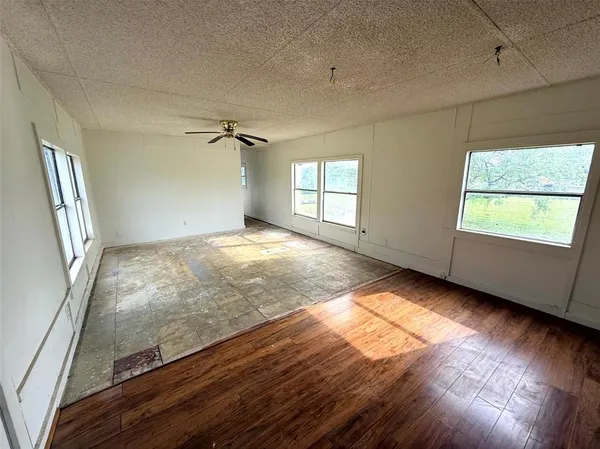 $160,000 | 4361 Miller Road, Midlothian, TX 76065