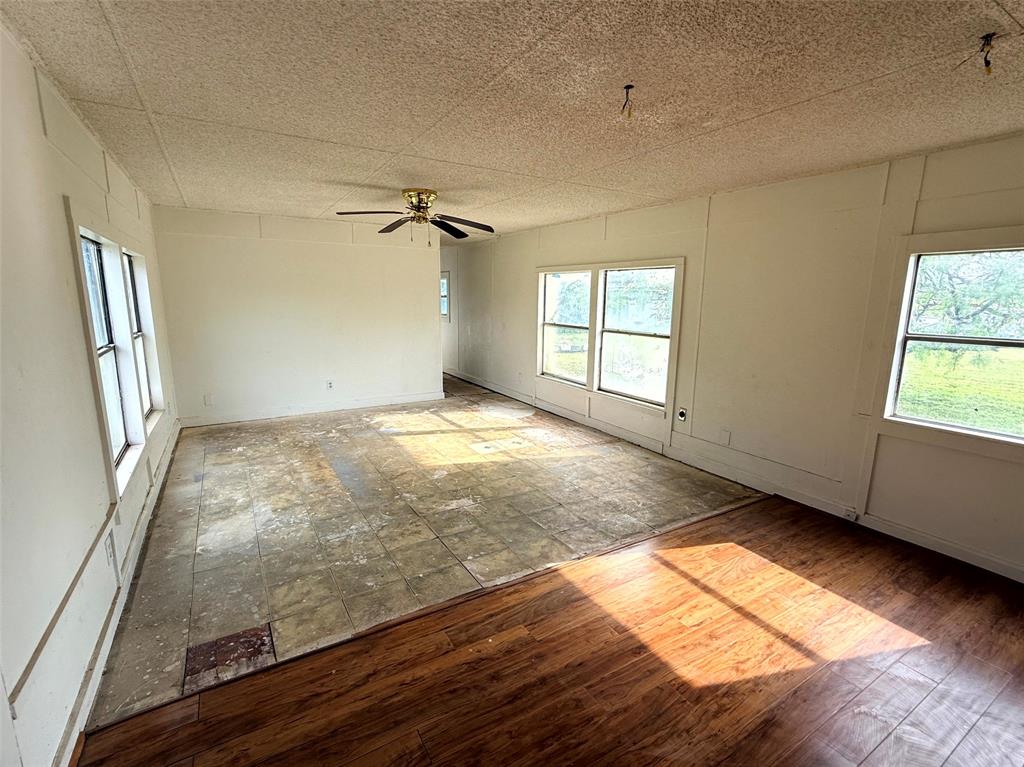 4361 Miller Road Midlothian, TX 76065 - Photo 29 of 40