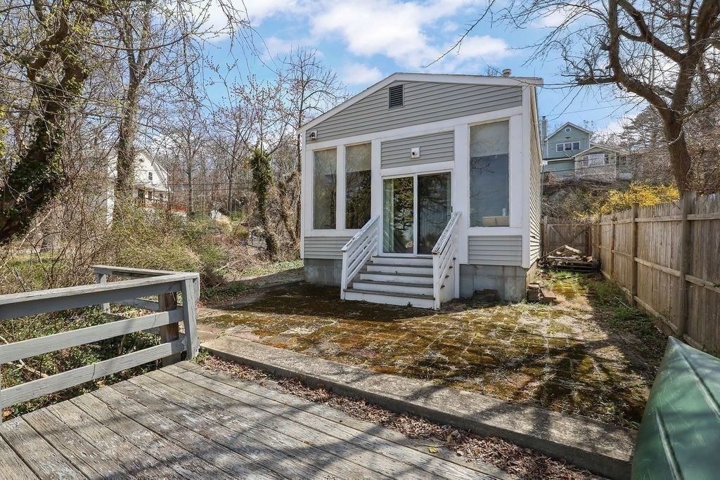 111 Westminster Road Weymouth, MA 02189 - Photo 11 of 42