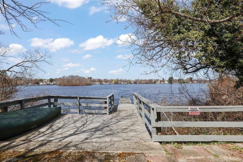 111 Westminster Road Weymouth, MA 02189 - Photo 2 of 42