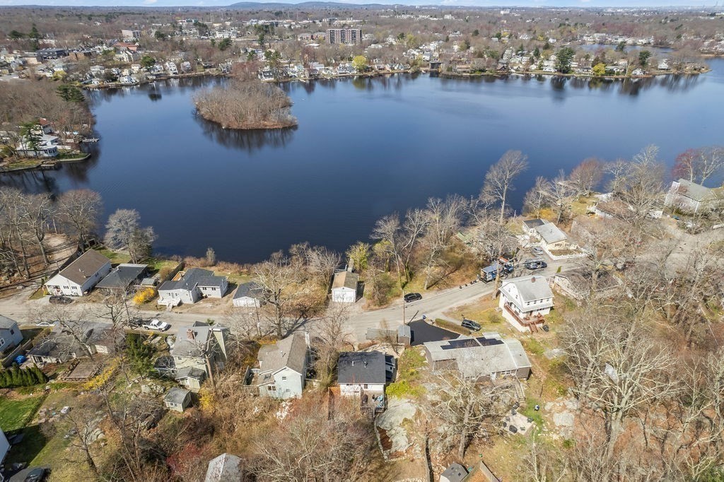 111 Westminster Road Weymouth, MA 02189 - Photo 3 of 42