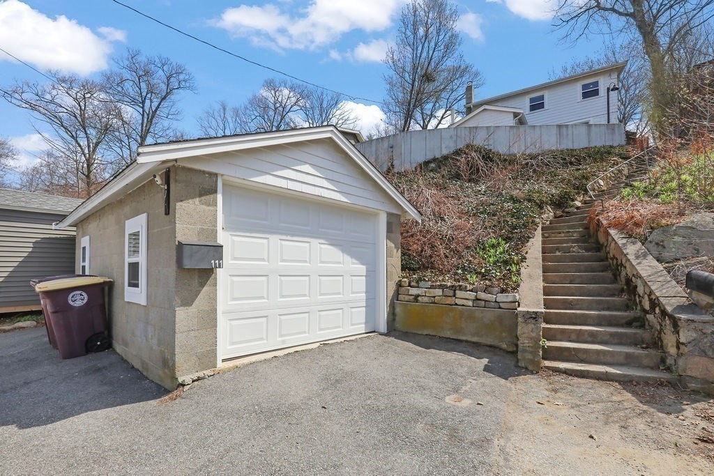 111 Westminster Road Weymouth, MA 02189 - Photo 4 of 42