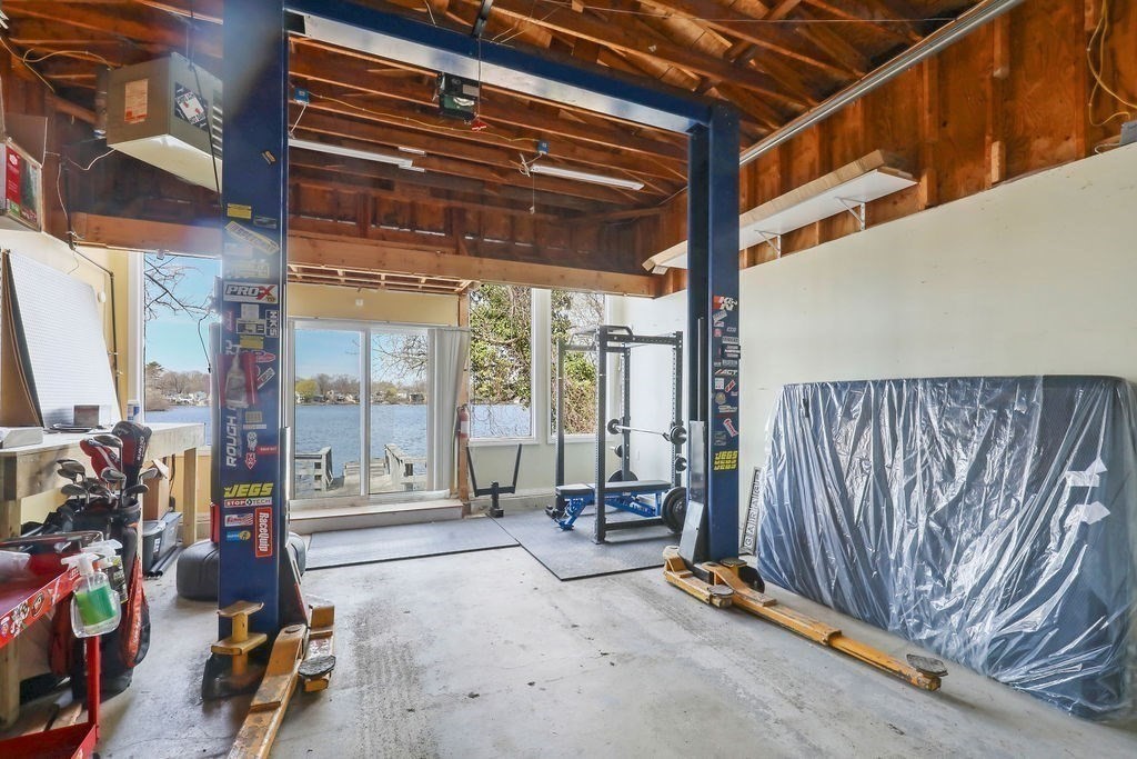 111 Westminster Road Weymouth, MA 02189 - Photo 10 of 42