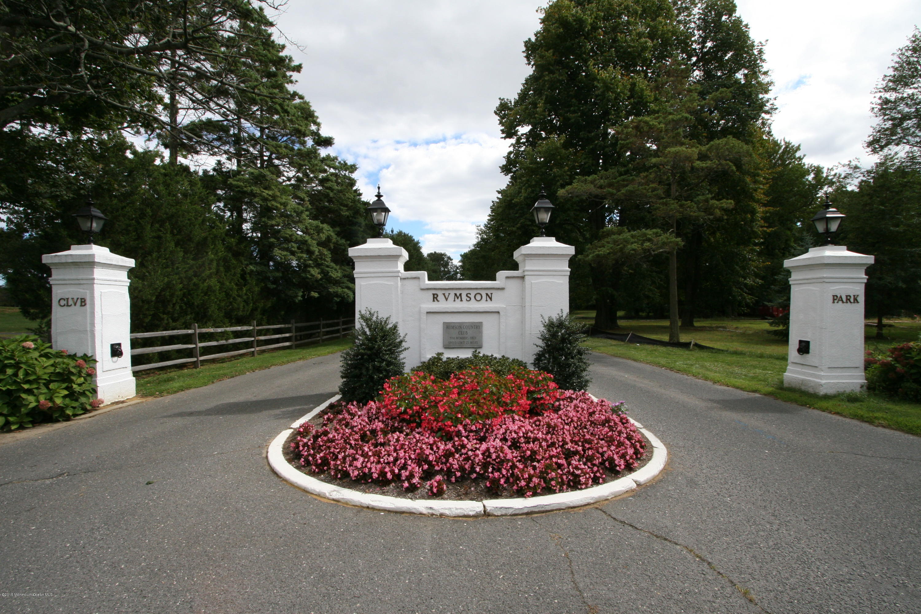 164 River Road Rumson, NJ 07760 - Photo 53 of 79 Rumson CLVB RVMSON PARK Entrance Photos