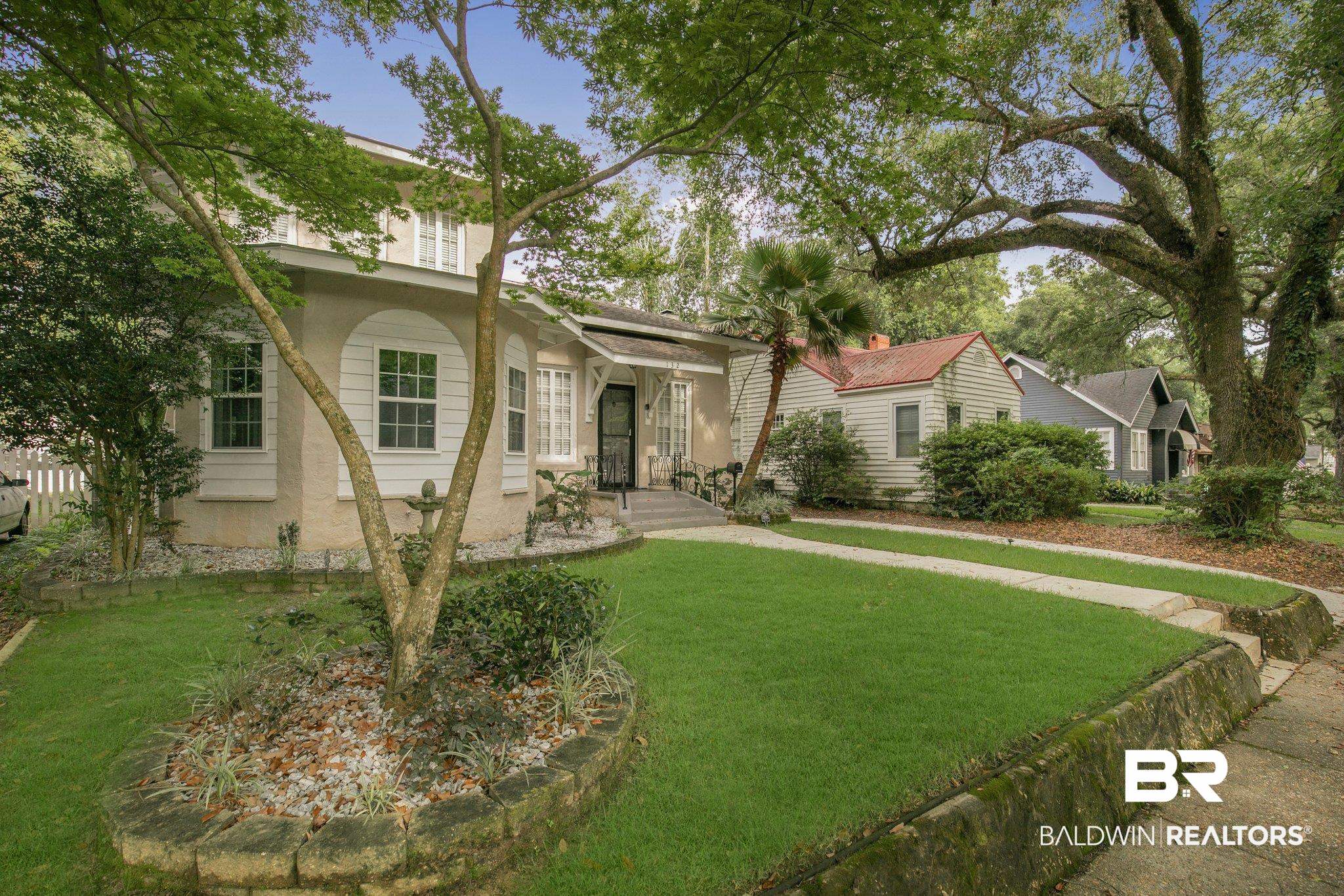 132 Florence Place Mobile, AL 36607 - Photo 3 of 49