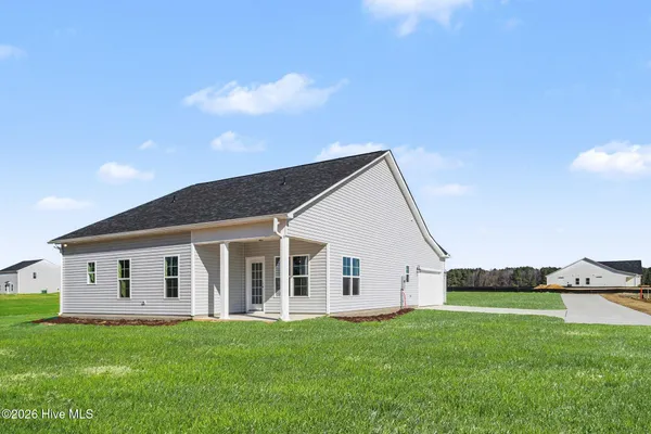 $299,706 | 110 Ham Farm Drive, La Grange, NC 28551