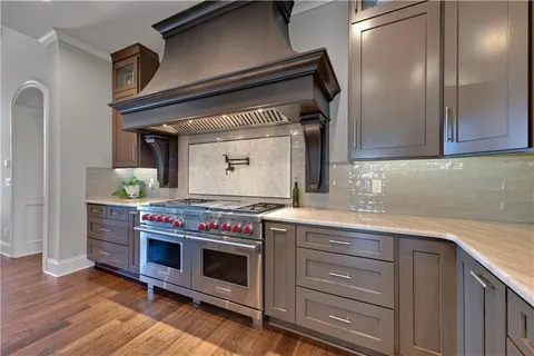 $3,875,000 | 16916 Bond Street, Overland Park, KS 66221