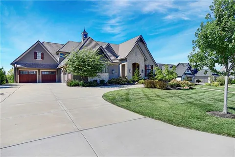$3,875,000 | 16916 Bond Street, Overland Park, KS 66221