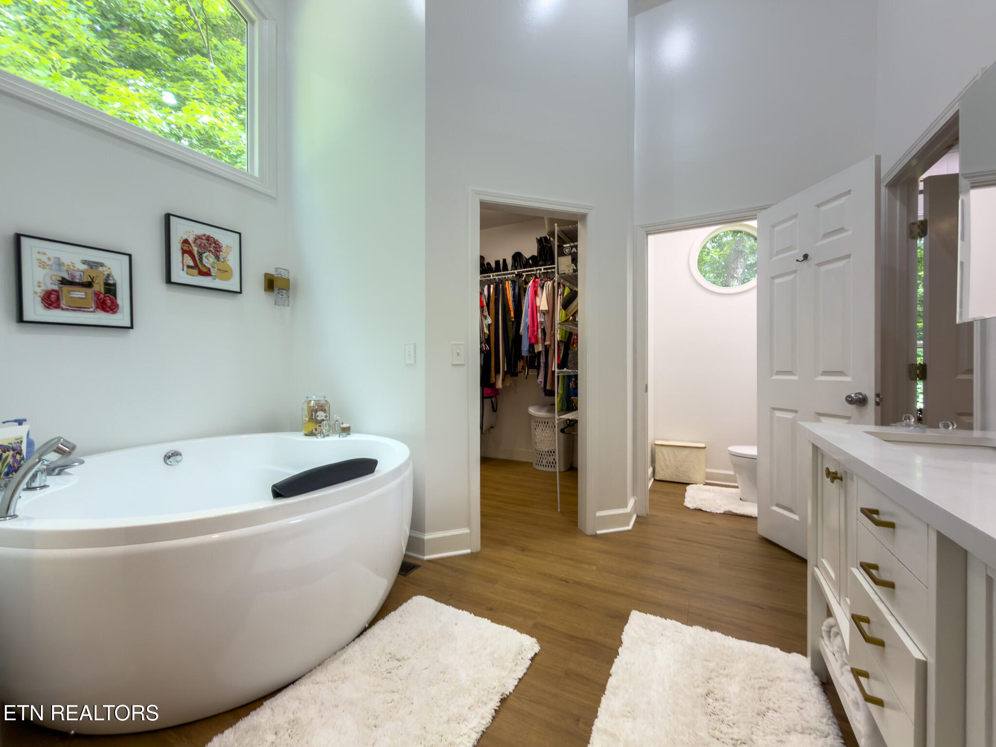178 Chahyga Way Loudon, TN 37774 - Photo 17 of 38 Primary Bathroom