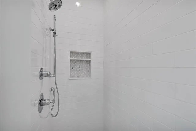 $676,000 | 131 Village Drive, St. Simons Island, GA 31522