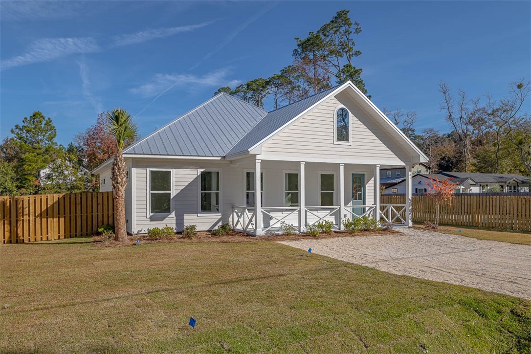131 Village Drive St. Simons Island, GA 31522 - Photo 2 of 19