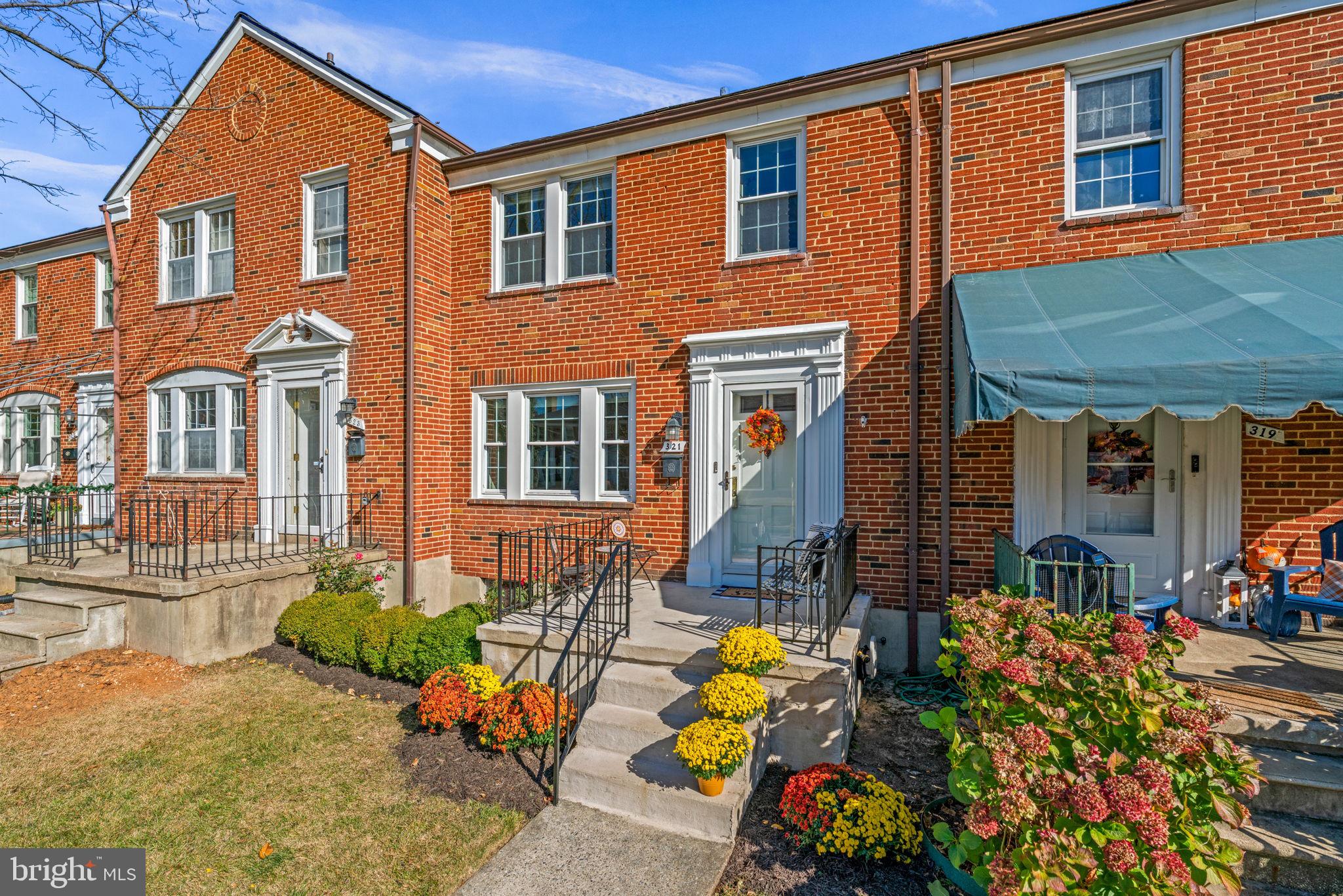 321 Stratford Road Baltimore, MD 21228 - Photo 2 of 34