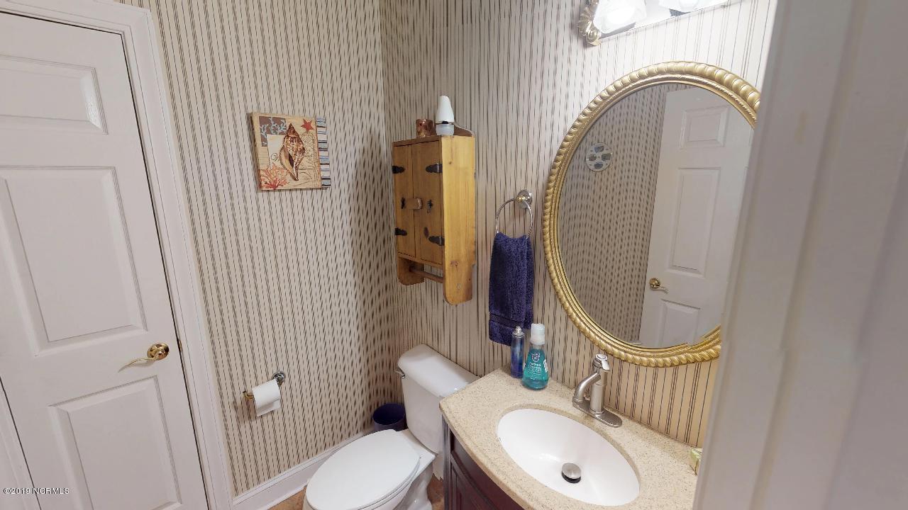 216 Nydegg Road New Bern, NC 28562 - Photo 21 of 52 1st Floor Powder Room