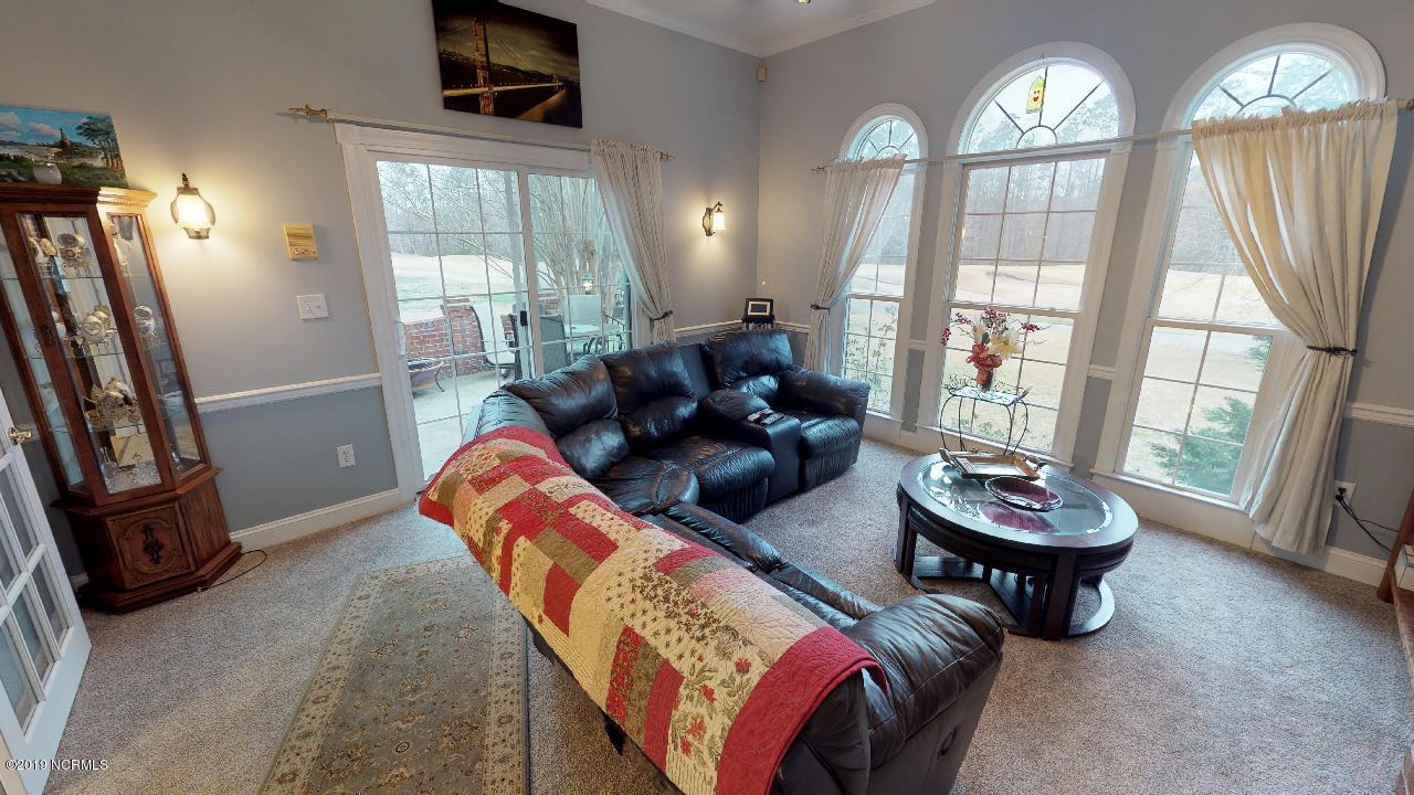 216 Nydegg Road New Bern, NC 28562 - Photo 4 of 52 Family Room View 2