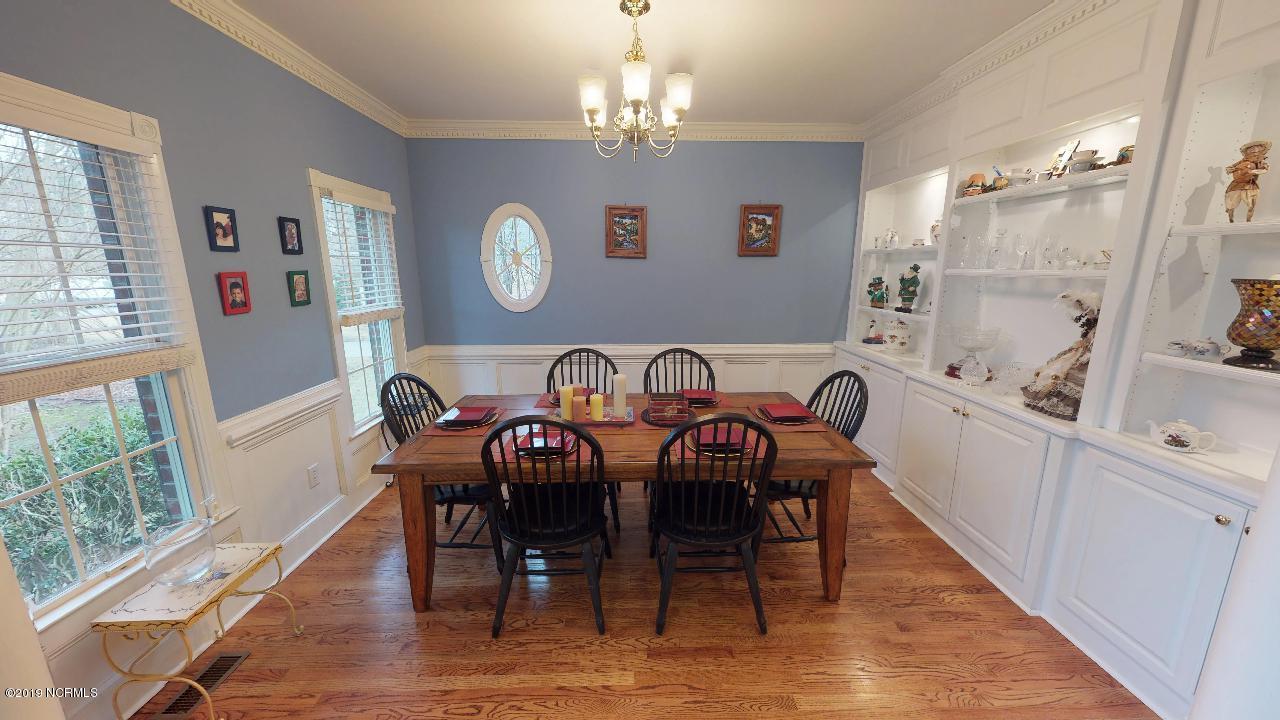 216 Nydegg Road New Bern, NC 28562 - Photo 6 of 52 Formal Dining