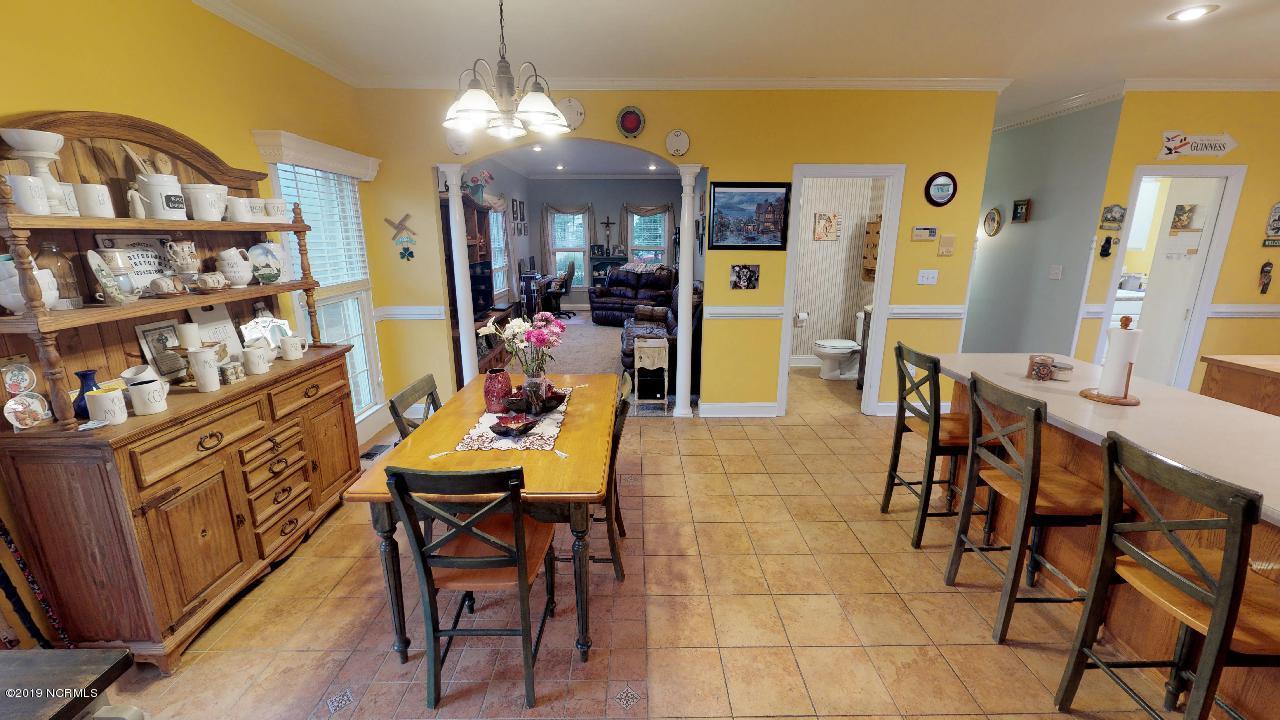 216 Nydegg Road New Bern, NC 28562 - Photo 8 of 52 Breakfast Room & Bar