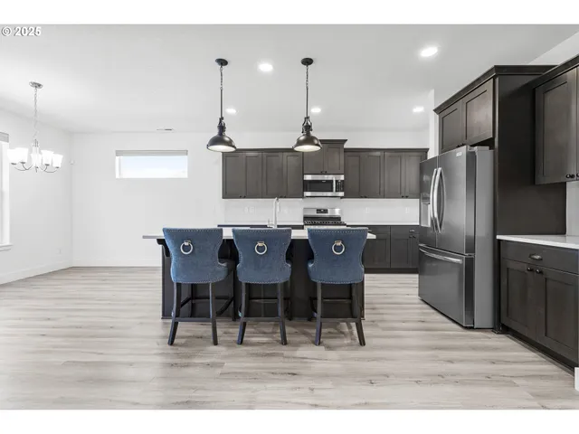 $639,800 | 1565 South Quartz Street, Cornelius, OR 97113