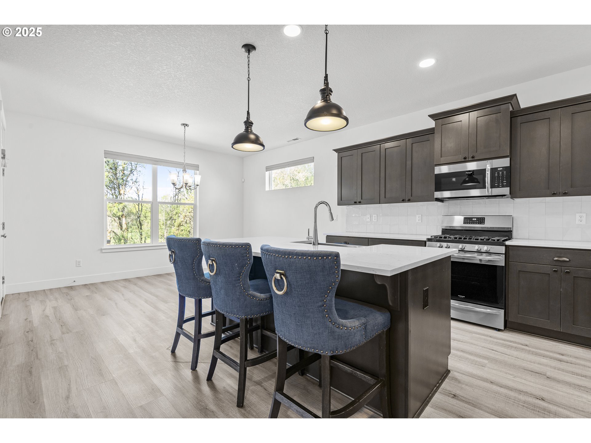 1565 South Quartz Street Cornelius, OR 97113 - Photo 6 of 46