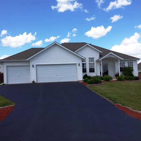721 Merrion Road Roscoe, IL 61073 - Photo 1 of 25 Gallery Image 1
