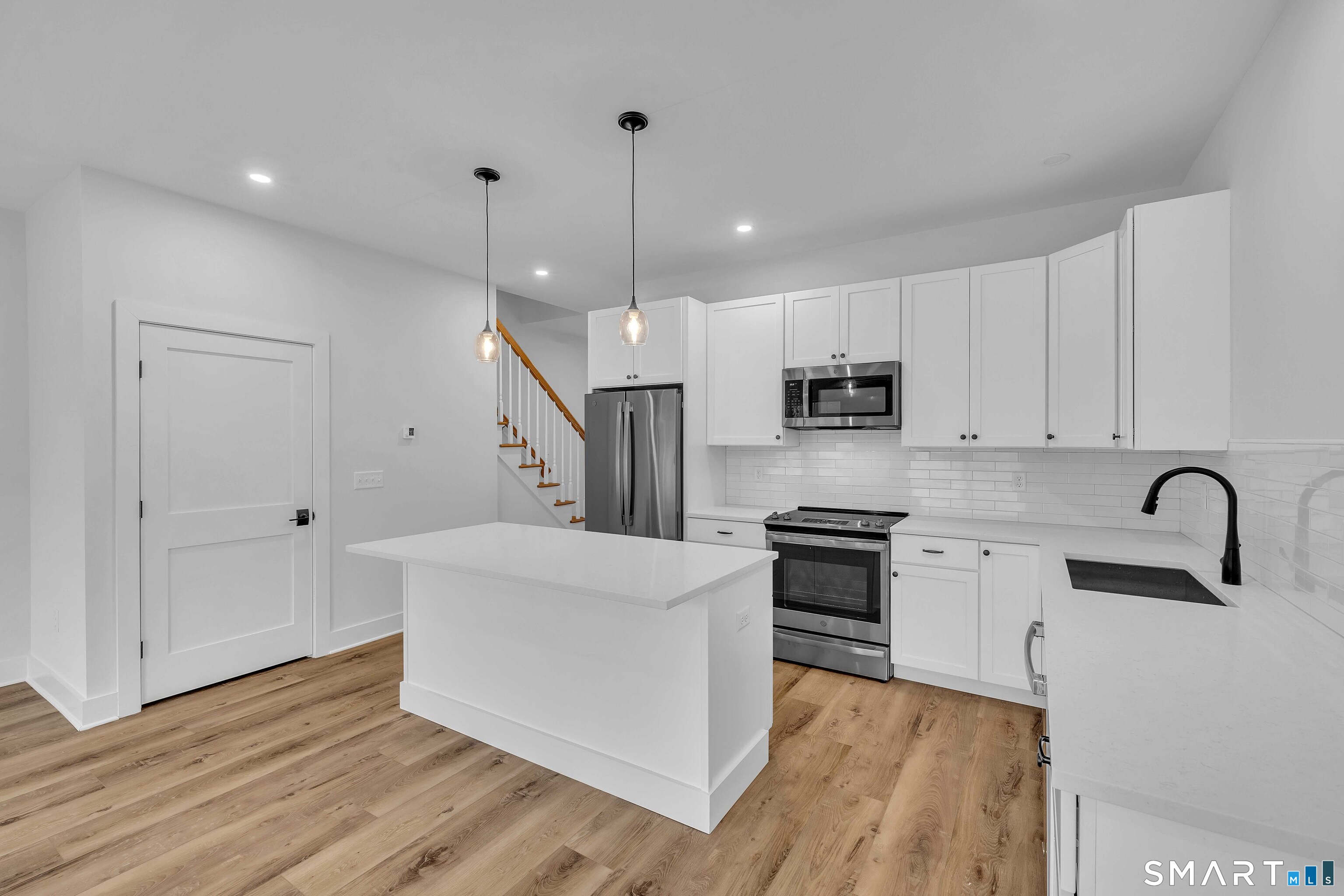 138 Boston Post Road, Unit 17 East Lyme, CT 06333 - Photo 10 of 25