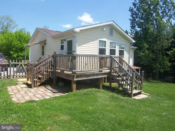 633 Ruebuck Road Bunker Hill, WV 25413 - Photo 6 of 17 Deck