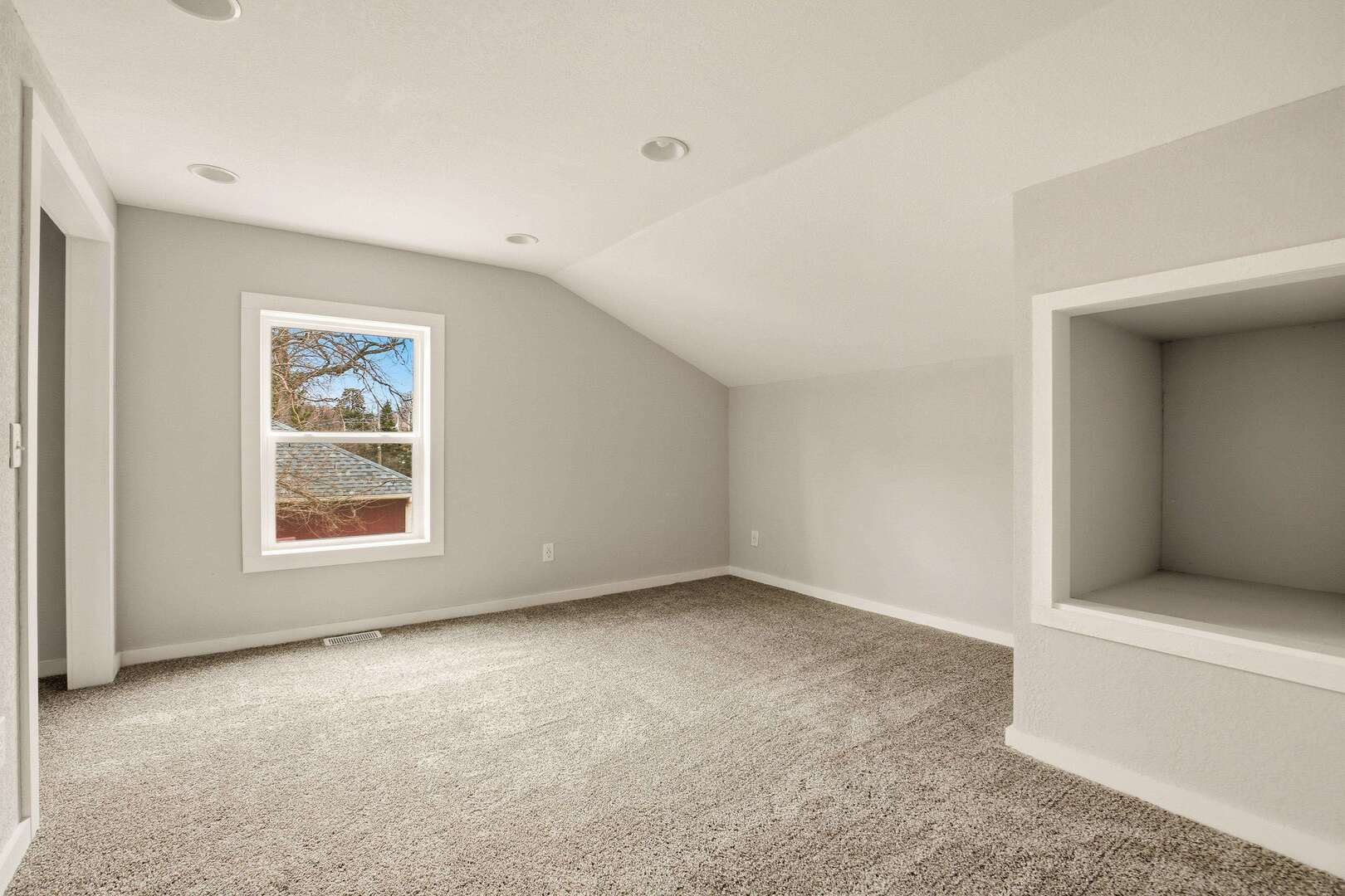 1928 8th Avenue Rock Island, IL 61201 - Photo 22 of 33 an empty room with a window