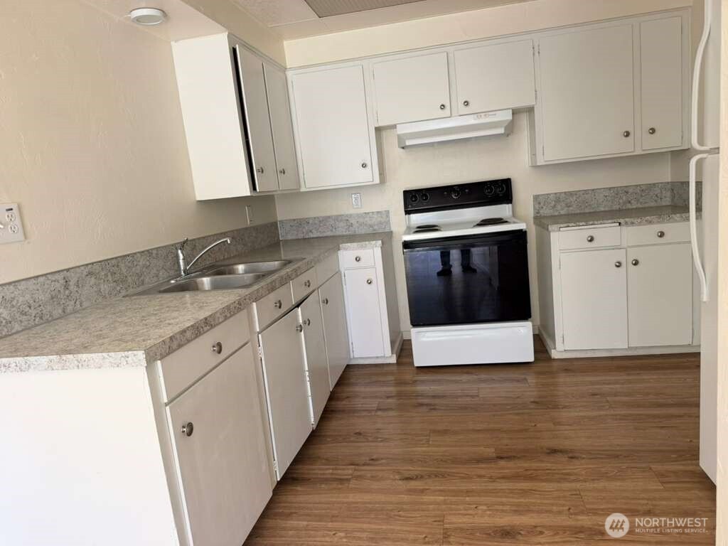 1438 Fones Road Southeast, Unit A&B Olympia, WA 98501 - Photo 3 of 18