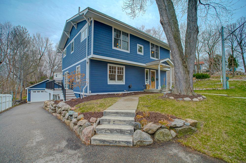 121 Courtland Street Excelsior, MN 55331 - Photo 3 of 40