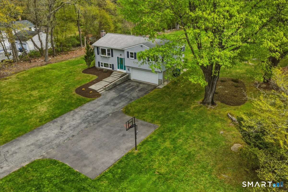 946 Shewville Road Ledyard, CT 06339 - Photo 12 of 39