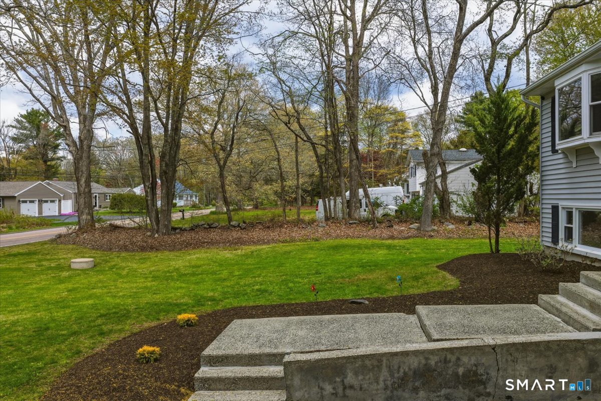 946 Shewville Road Ledyard, CT 06339 - Photo 10 of 39