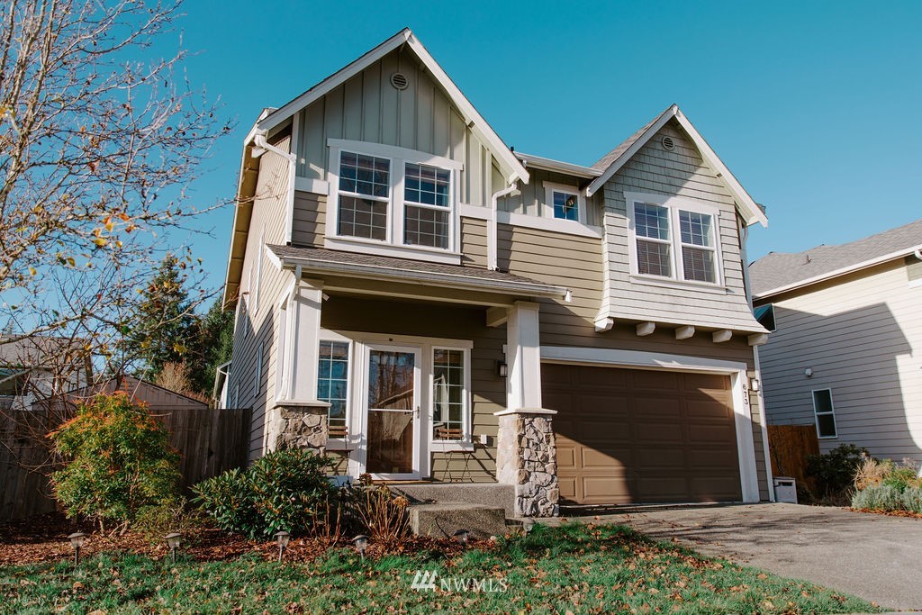 673 Ilwaco Place Northeast Renton, WA 98059 - Photo 1 of 29 Gallery Image 1