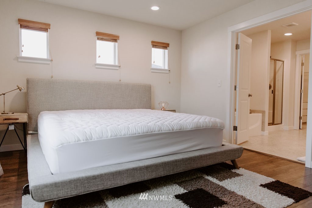 673 Ilwaco Place Northeast Renton, WA 98059 - Photo 17 of 29 Gallery Image 17