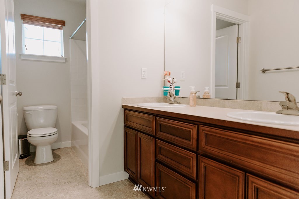 673 Ilwaco Place Northeast Renton, WA 98059 - Photo 29 of 29 Gallery Image 29