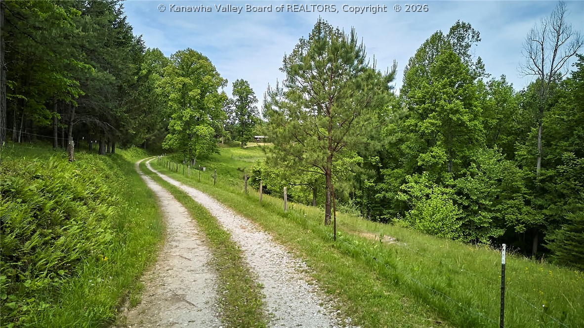 498 Little Queen Road Clendenin, WV 25045 - Photo 31 of 37 Gallery Image 31