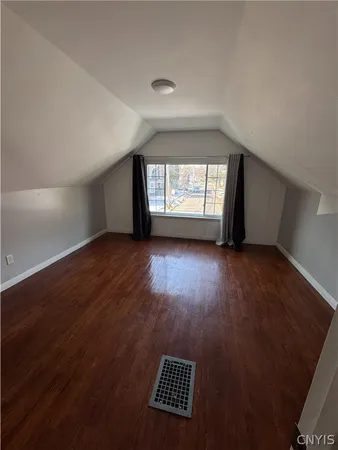 $1,850 | 220 Delhi Street, Syracuse, NY 13203