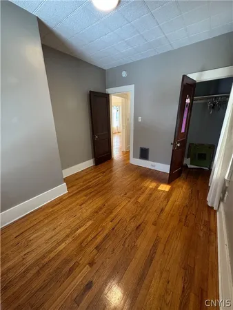 $1,850 | 220 Delhi Street, Syracuse, NY 13203