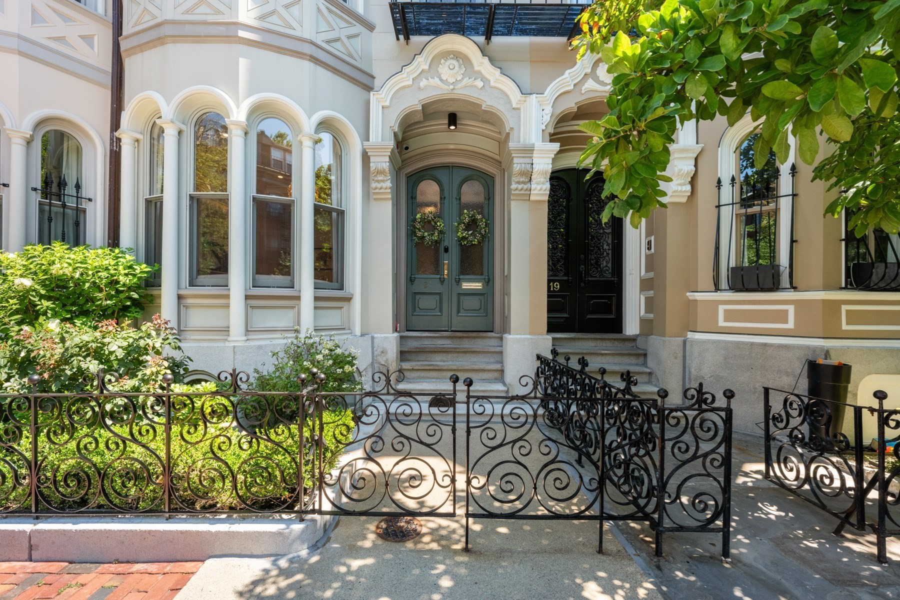 21 Rutland Square Boston, MA 02118 - Photo 1 of 39 Gallery Image 1