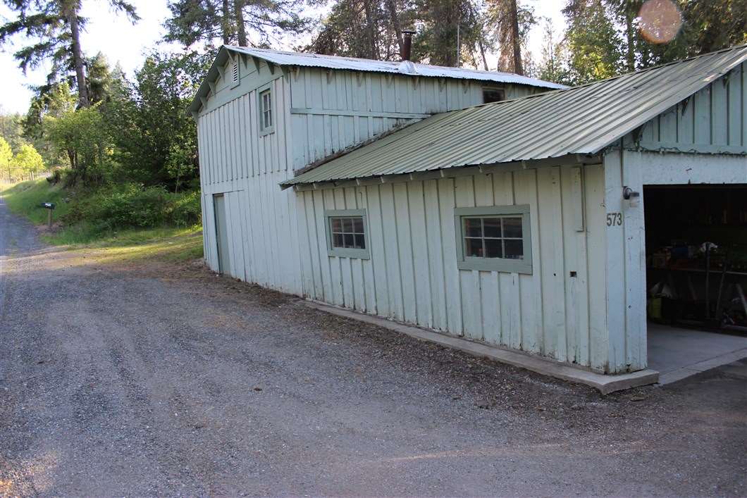 573 Gold Creek Loop Road Colville, WA 99114 - Photo 13 of 20