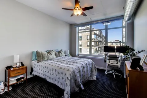 $375,000 | 909 West Washington Boulevard, Unit 811, Chicago, IL 60607